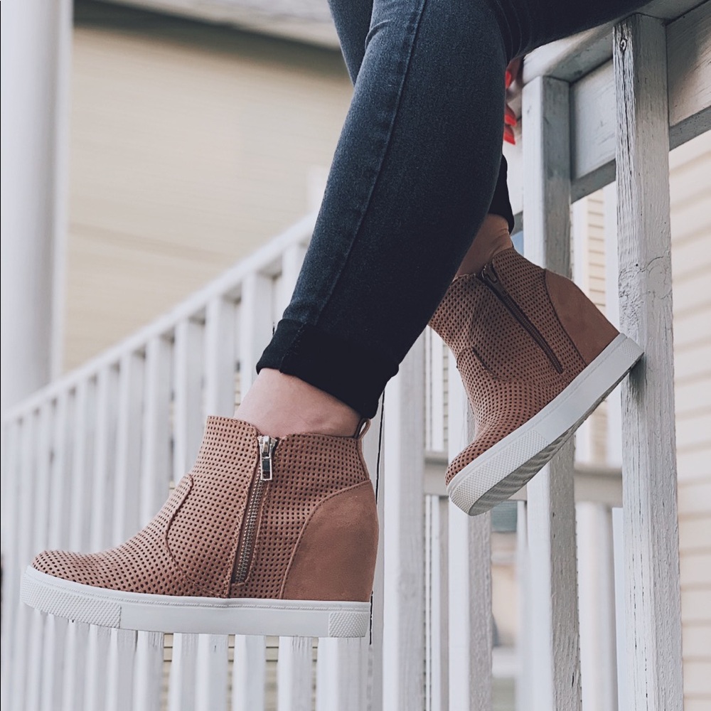 🖤SOLD🖤-Platform Shoes with Stylish Zipper-